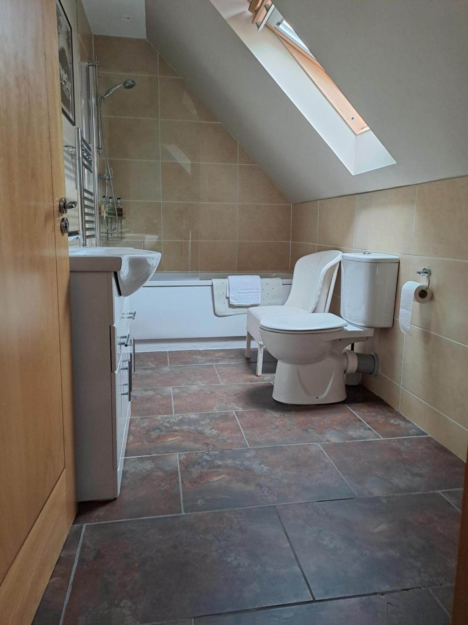 B&B At No 4 Biggar Exterior photo